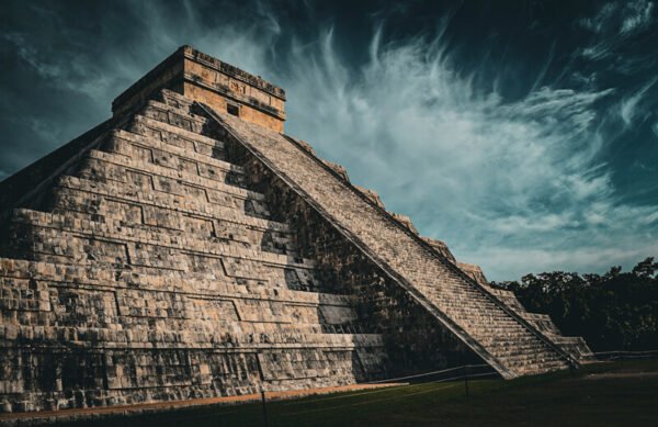 CHICHEN ITZÁ DE LUJO + 2 CENOTES (IK-KIL Y SUYTUN)